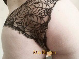 Mia_Boston